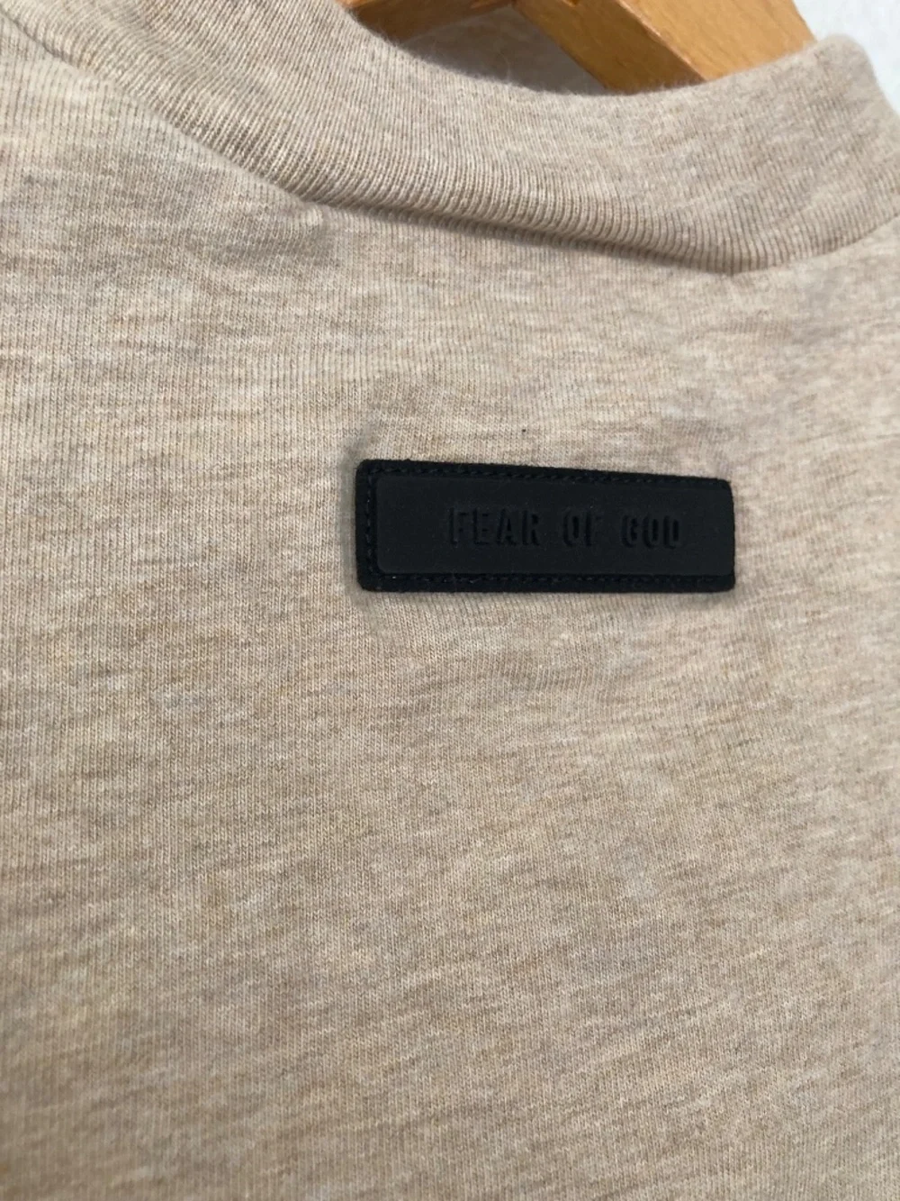 Fear of God Essentials Youth 4/5 Beige T Shirt Logo Streetwear 100% Cotton
